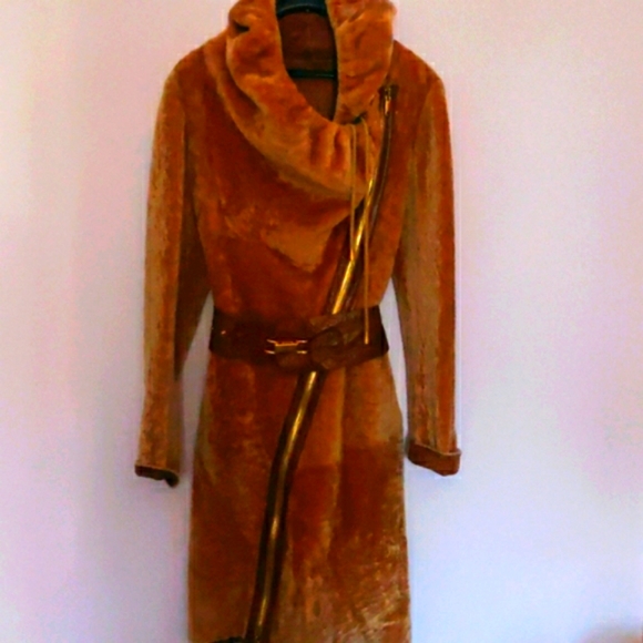 Armando Diaz Fur Coat - Picture 1 of 6
